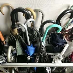 大量の傘処分